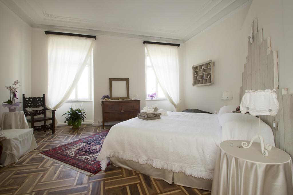 Piazza Venezia Le Camere Trieste Habitación foto
